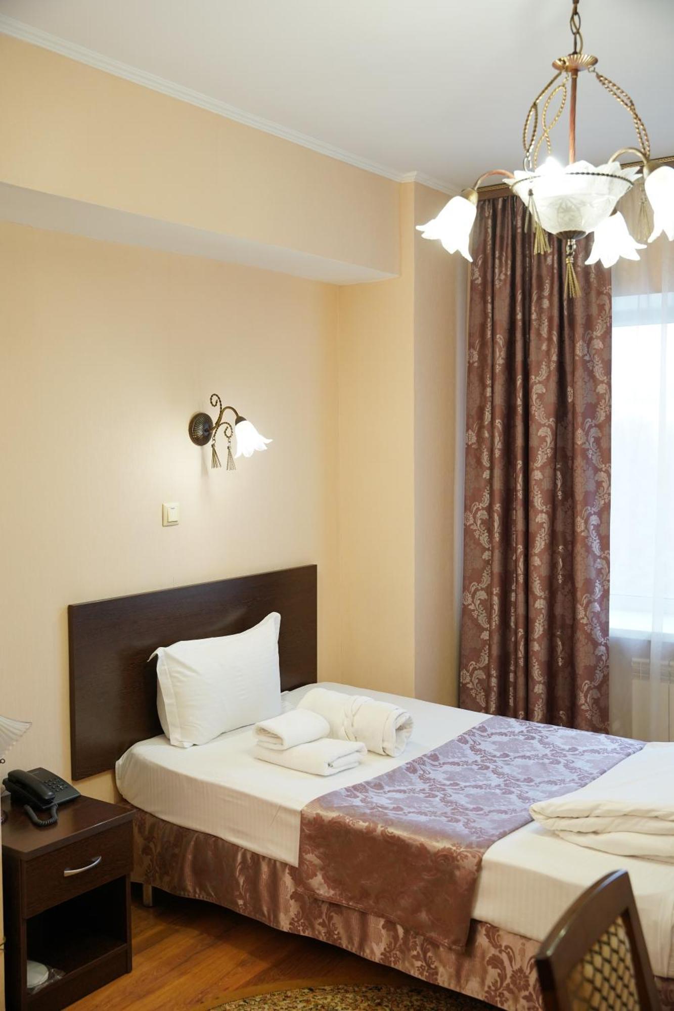 Sultan Beibarys Hotel อัสตานา ภายนอก รูปภาพ